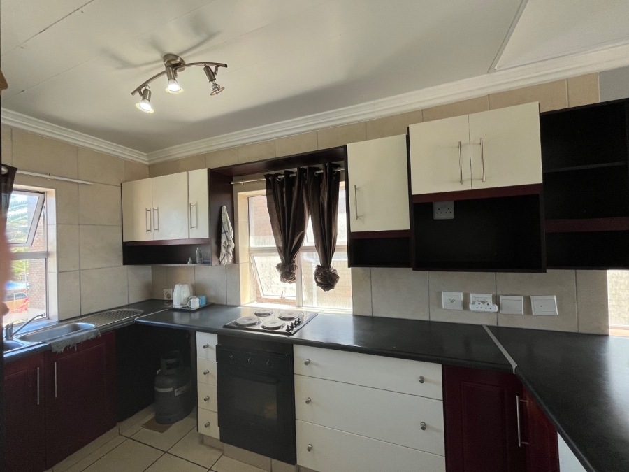 2 Bedroom Property for Sale in Da Nova Western Cape